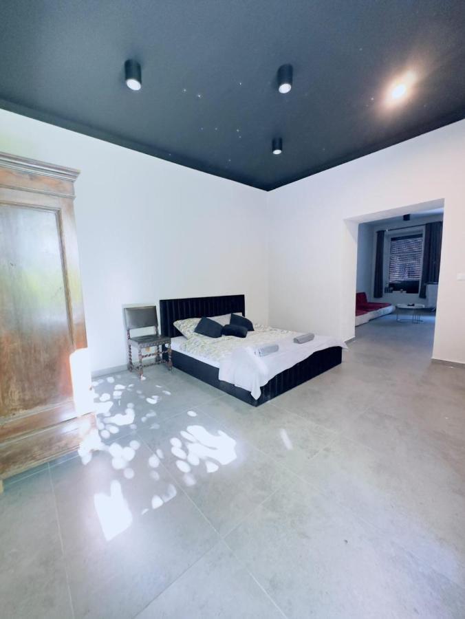 Przyjemny Lokal W Centum Miasta Apartment Lodz  Ngoại thất bức ảnh