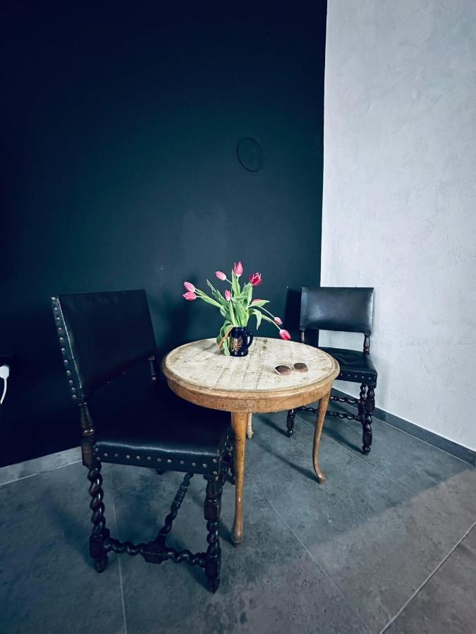 Przyjemny Lokal W Centum Miasta Apartment Lodz  Ngoại thất bức ảnh